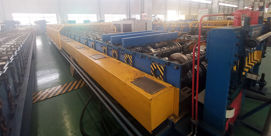 Машини для виробництва композитних сталевих палуб DOTP720